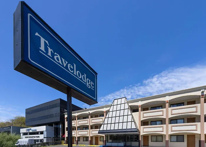 Travelodge By Wyndham Manhasset