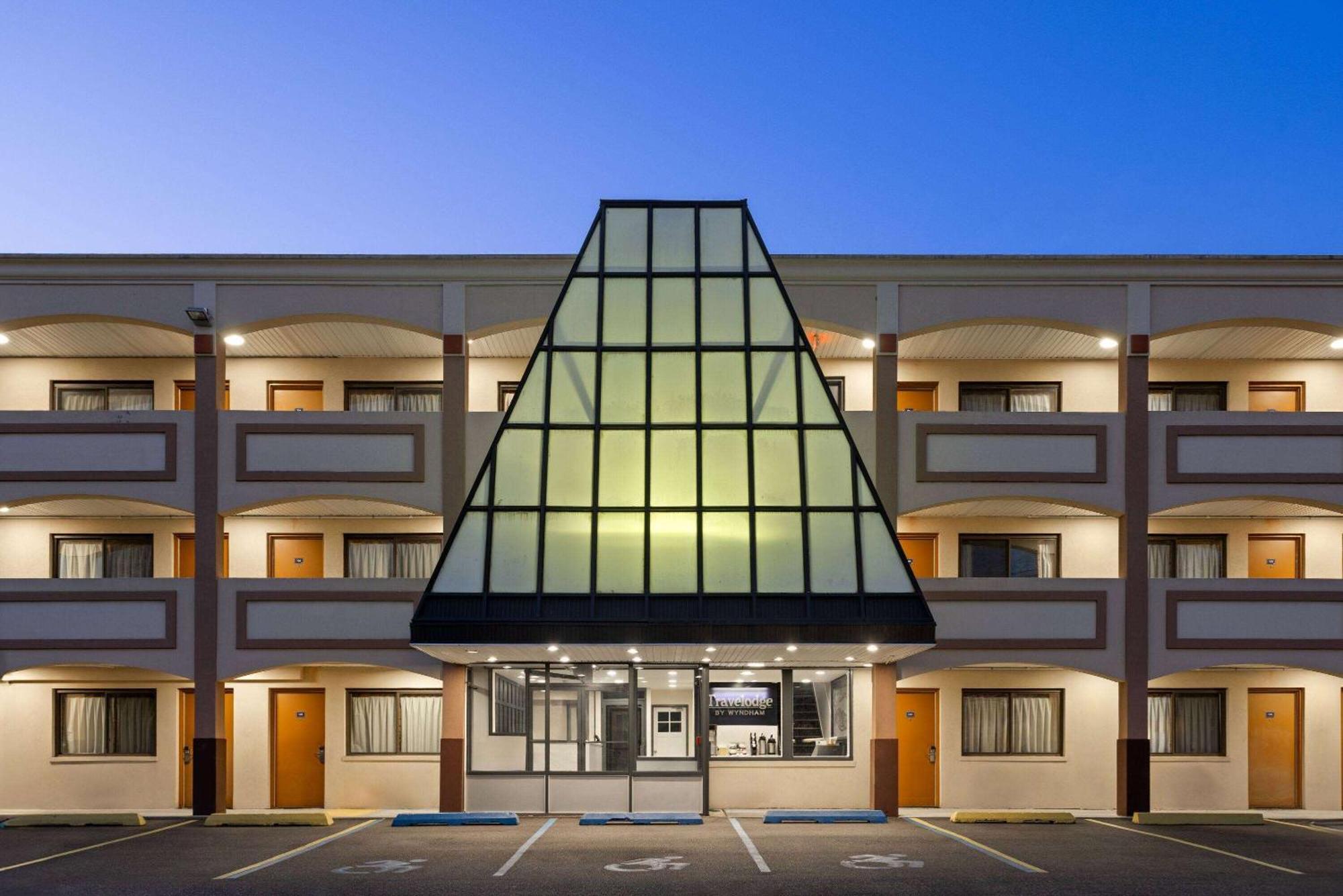 Lodge Travelodge By Wyndham Manhasset