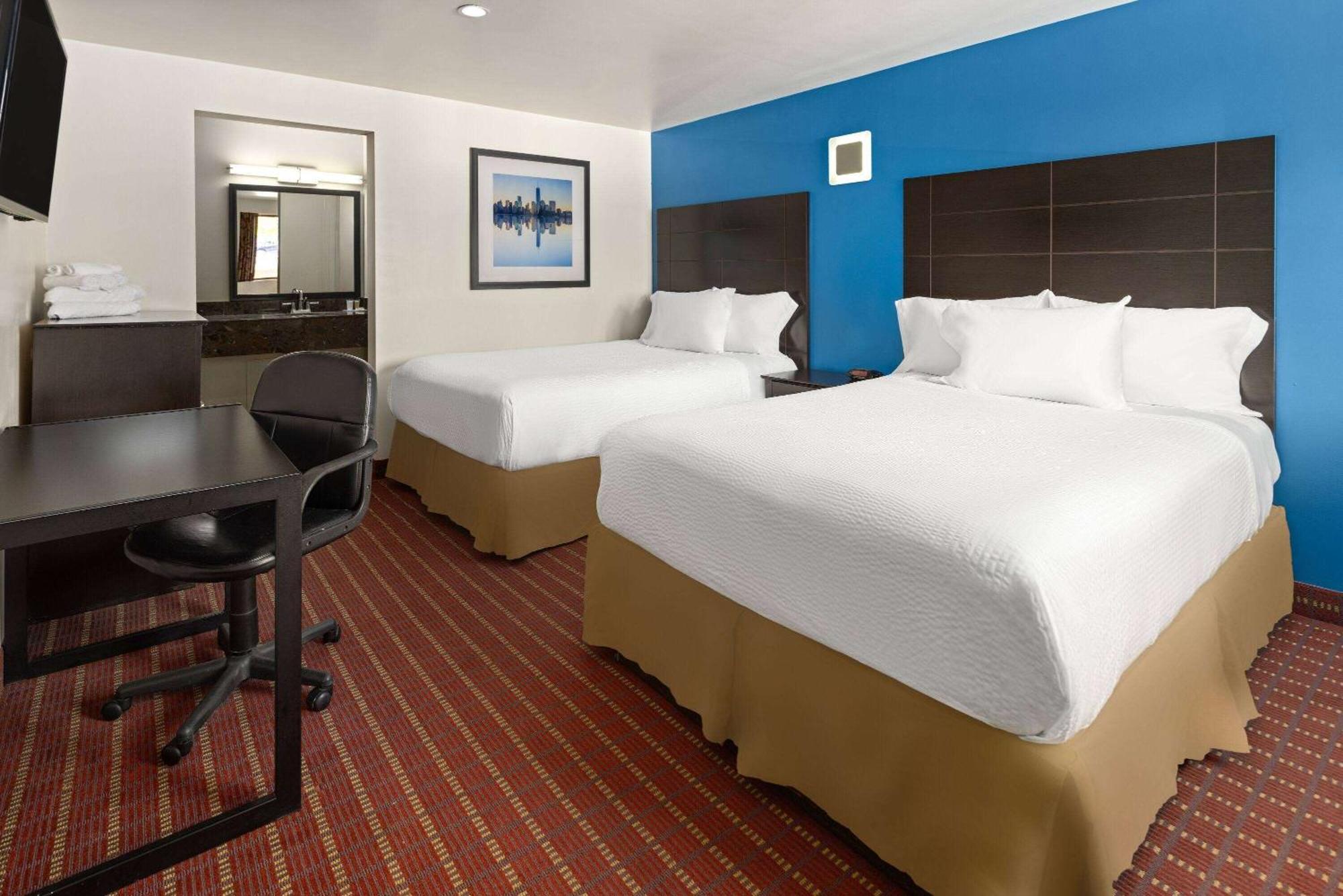 Travelodge By Wyndham Lodge *